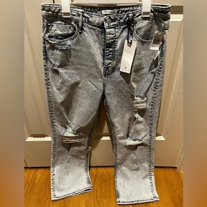 Vigoss Stevie Straight Crop Light Wash Jeans. Size 32. New with tags.